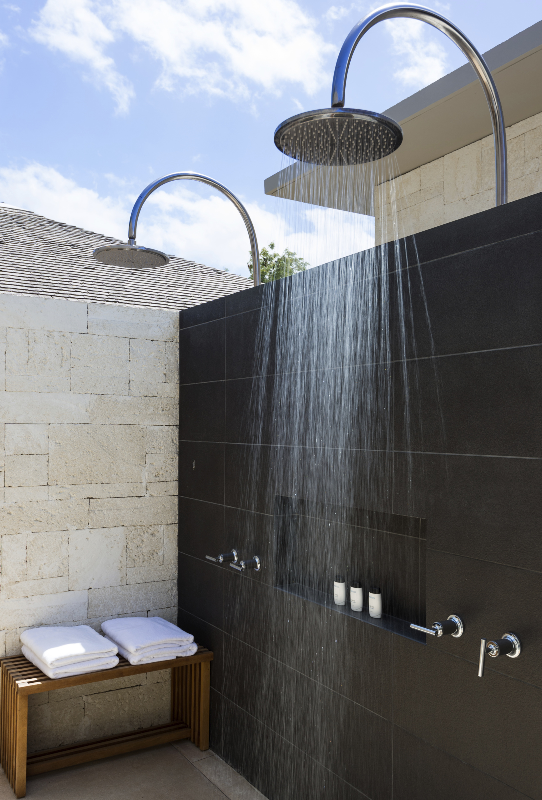 Villa Shower